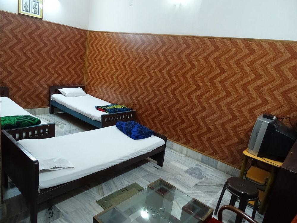 Teerth Guest House Varanasi Luaran gambar