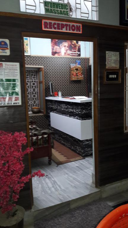 Teerth Guest House Varanasi Luaran gambar