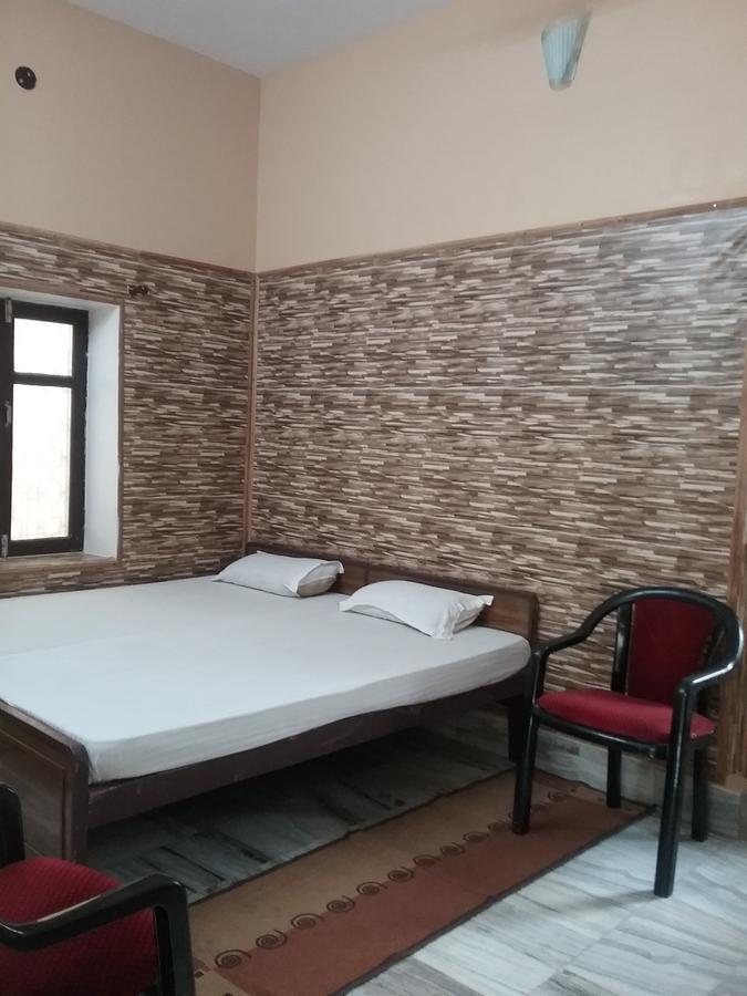 Teerth Guest House Varanasi Luaran gambar